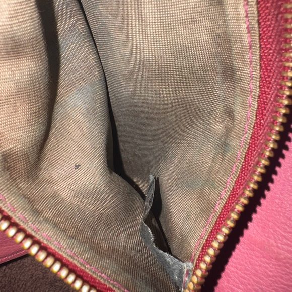 Vintage Chloe Pink Leather wallet with rare turn lock closure. EUC - Picture 5 of 5